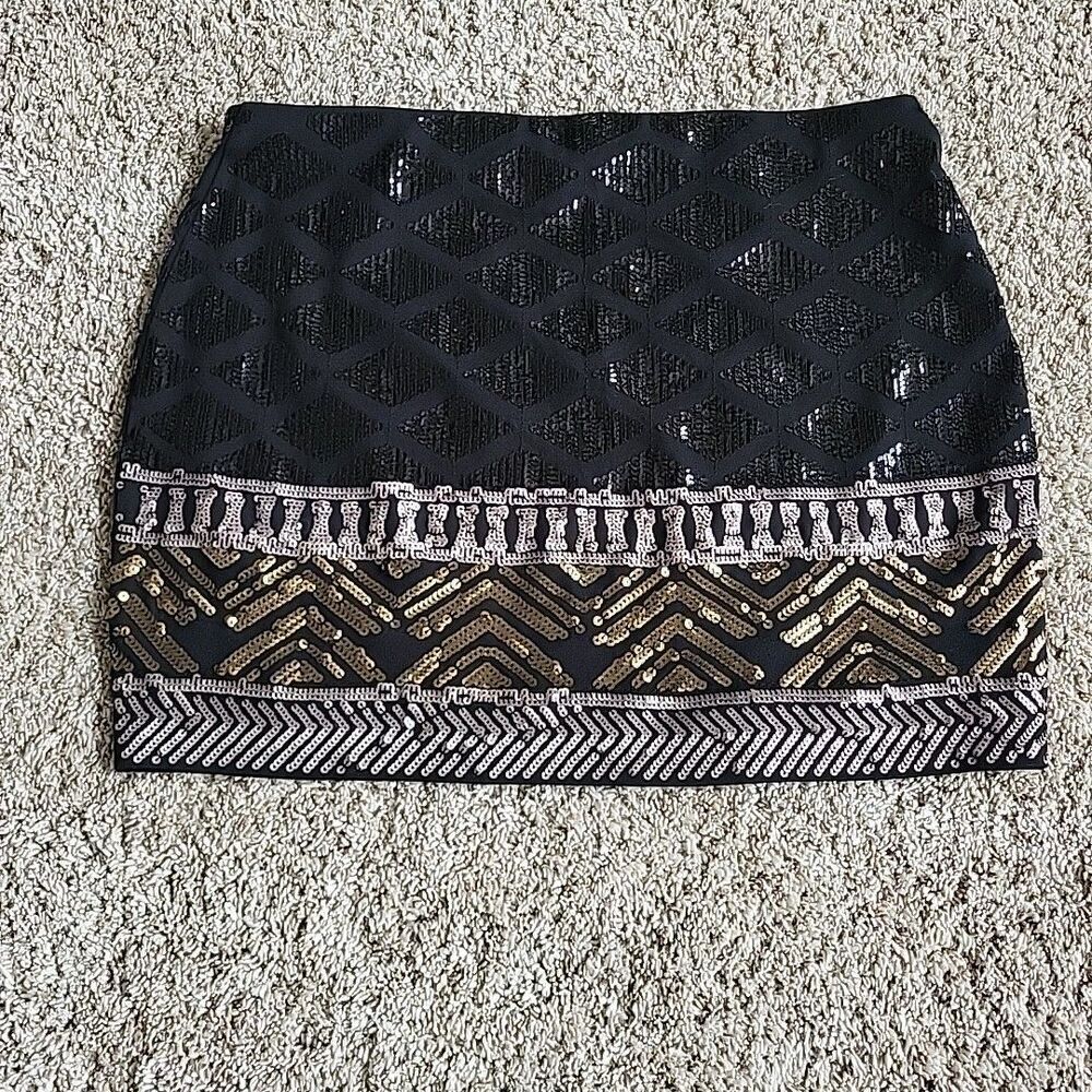EXPRESS Gold Silver Black Sequin Pull On Mini Skirt Party Holiday Size Small.‎ - Picture 6 of 9